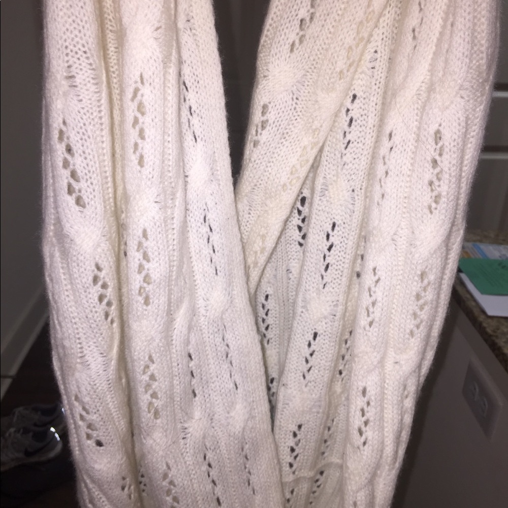 Cashmere infinity scarf ✨✨